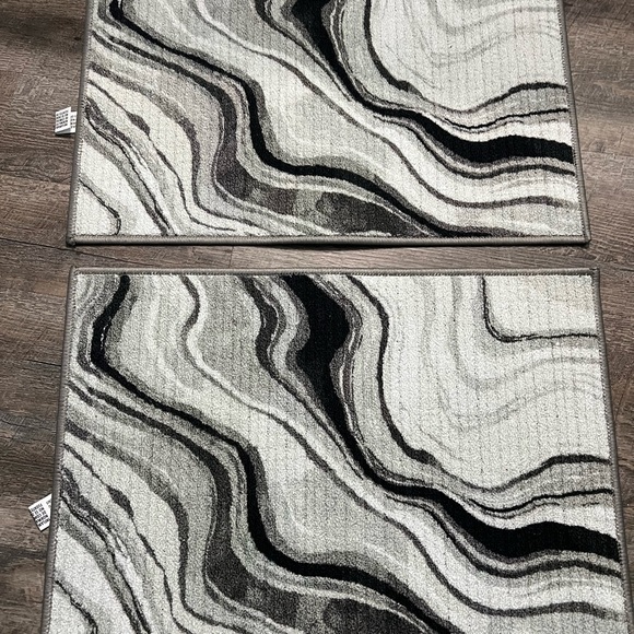 Two brand new kitchen rugs brought them to small couldn’t use them - Picture 2 of 5